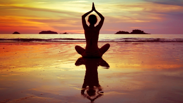 Must-Have Accessories for Outdoor Yoga Adventures
